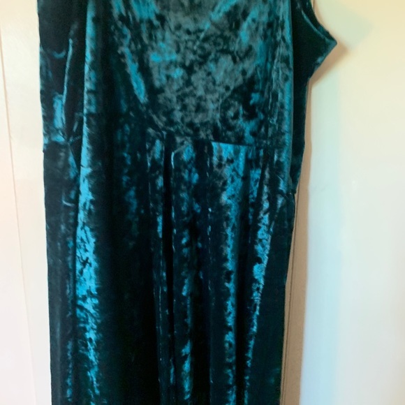 Emerald Green Crushed Velvet Minidress XXL - Picture 6 of 7